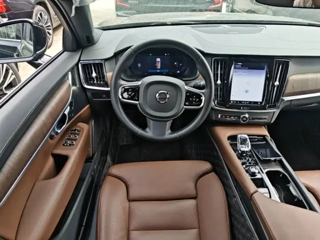Volvo S90 — Фото автомобиля 14