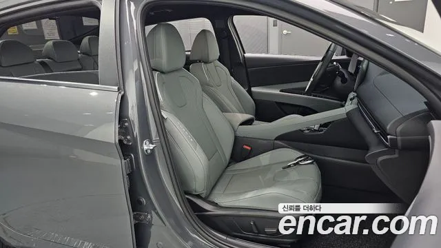 Hyundai Avante CN7 — Фото автомобиля 26