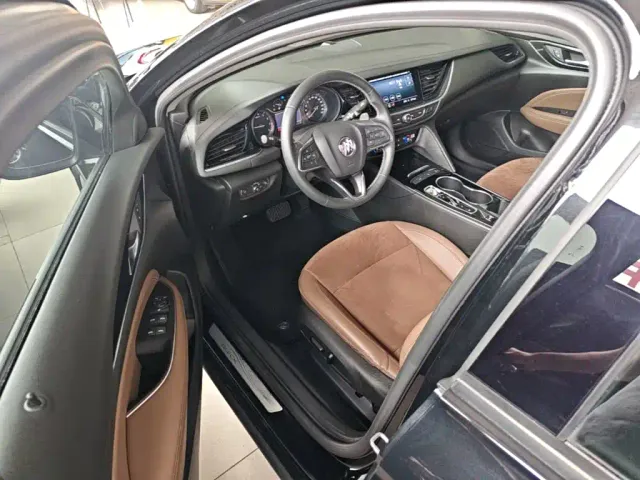 Buick Regal — Фото автомобиля 15