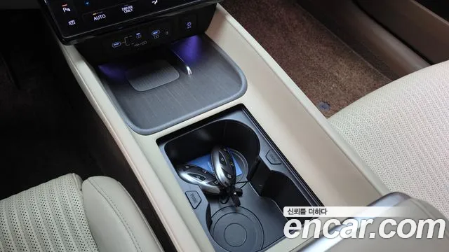 Hyundai Grandeur GN7 — Фото автомобиля 24