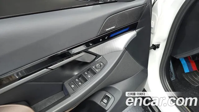 BMW 5 Series G60 — Фото автомобиля 27