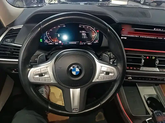 BMW X5 — Фото автомобиля 10