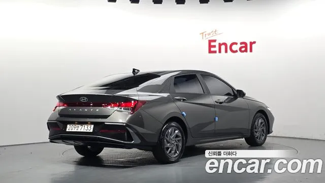 Hyundai Avante CN7 — Фото автомобиля 2