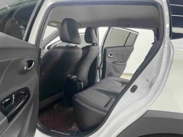 Toyota YARiS L Zhi Xuan — Фото автомобиля 4