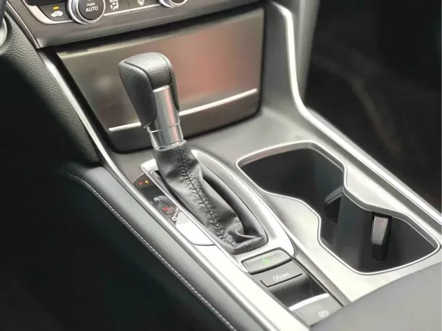 Honda Accord — Фото автомобиля 4