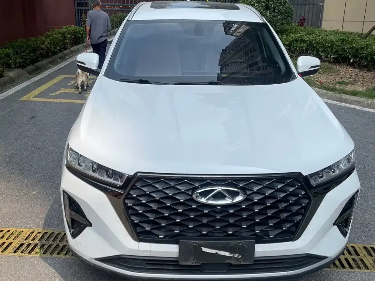Chery Tiggo 7 PLUS 2022 Model 1.5T CVT Luxury+ — Фото автомобиля 3