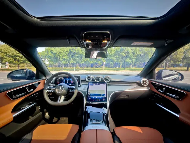 Mercedes-Benz C-Class — Фото автомобиля 10