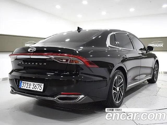 Hyundai Grandeur Grandeur (New) — Фото автомобиля 3