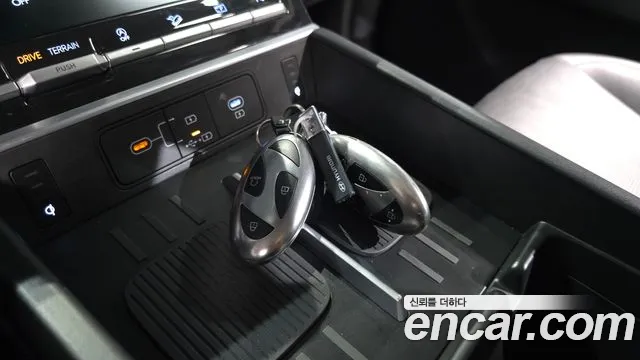 Hyundai Santa Fe MX5 — Фото автомобиля 22