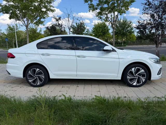 Volkswagen Bora — Фото автомобиля 11