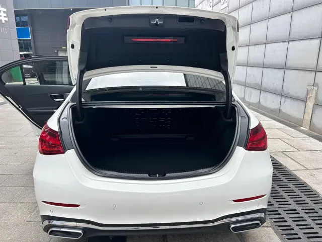 Mercedes-Benz C-Class — Фото автомобиля 8