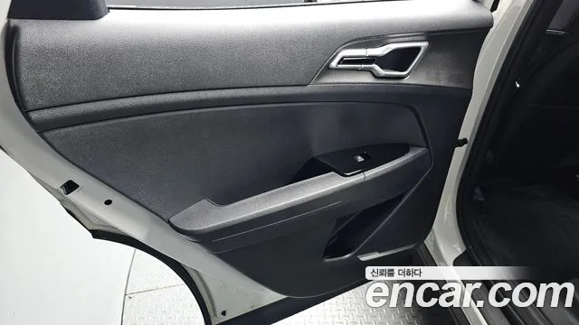 Kia Sportage Sportage 5-е поколение Дизель 2.0 2WD — Фото автомобиля 20
