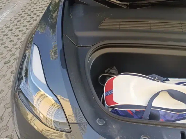 Tesla Model Y — Фото автомобиля 19