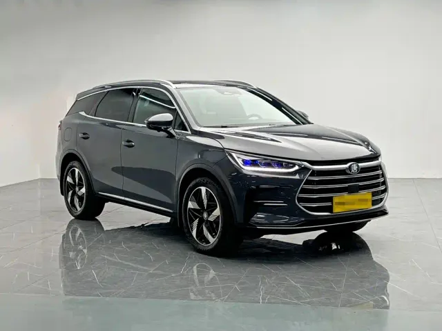 BYD Tang — Фото автомобиля 8