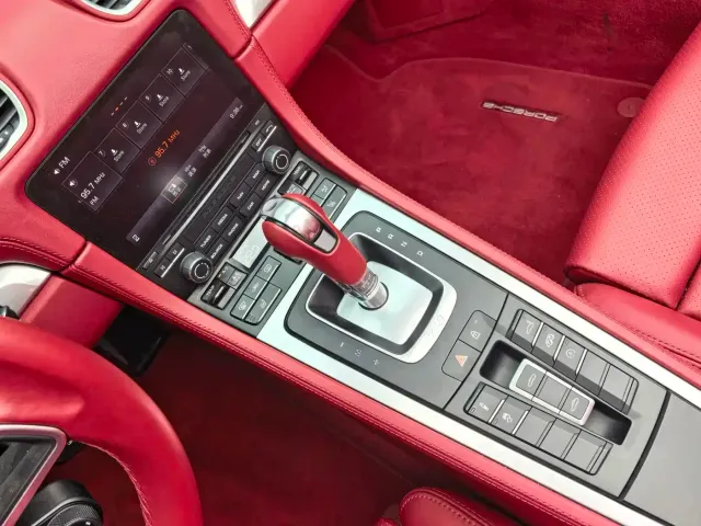Porsche 718 — Фото автомобиля 9