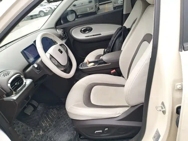 JAC Yiwei 3 — Фото автомобиля 10