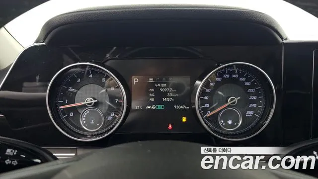 Hyundai Grandeur New — Фото автомобиля 11