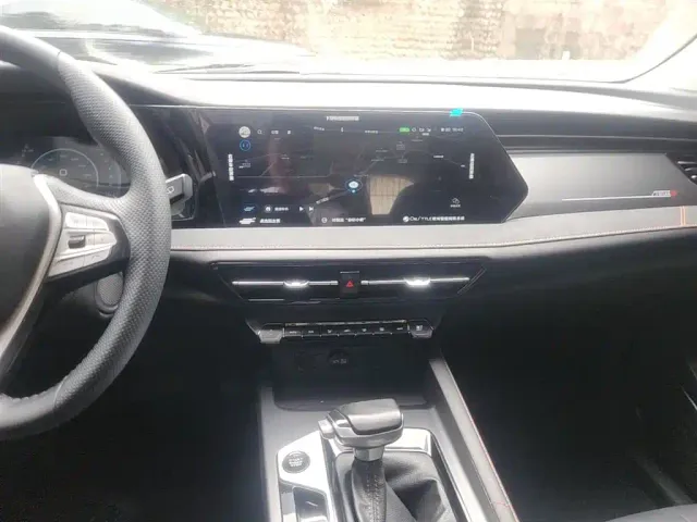 Changan X7 Plus — Фото автомобиля 12