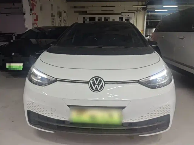 Volkswagen ID.3 — Фото автомобиля 2