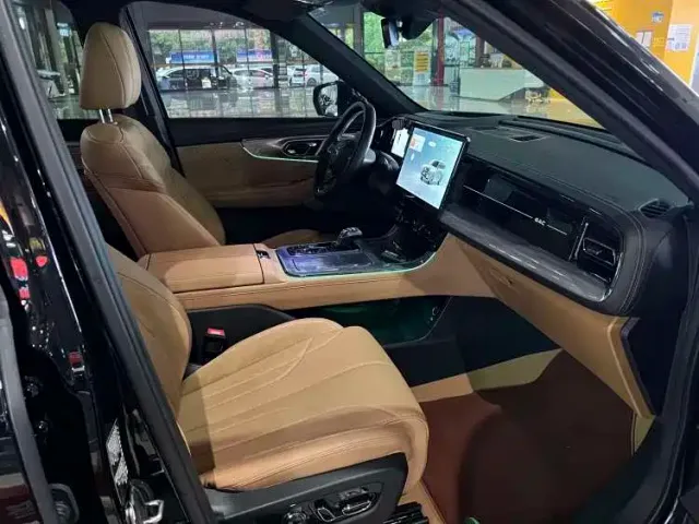 GAC Trumpchi ES9 — Фото автомобиля 15