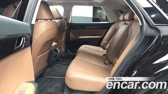 Hyundai Grandeur GN7 — Фото автомобиля 16