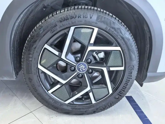 BYD Yuan PLUS — Фото автомобиля 6