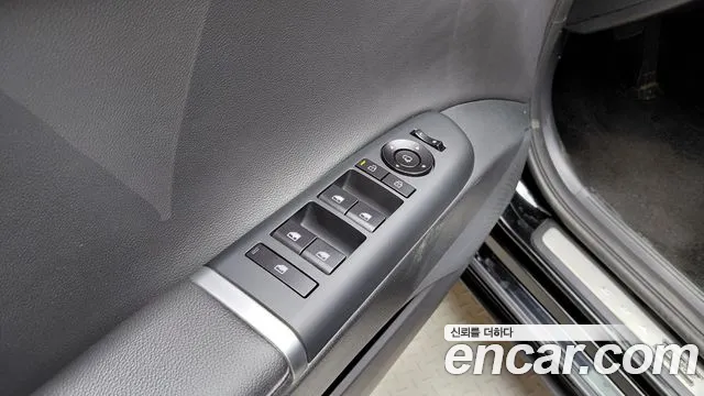Hyundai Grandeur GN7 — Фото автомобиля 17