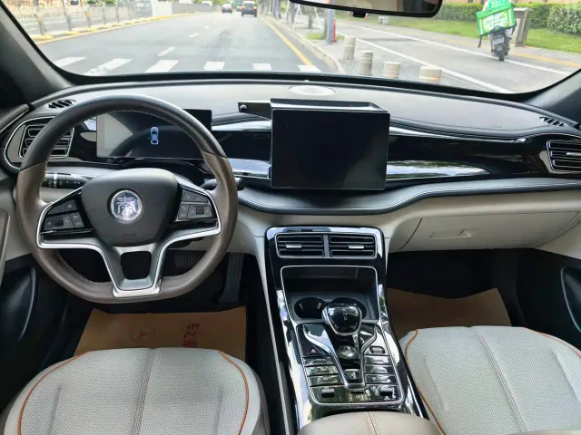 BYD Qin PLUS — Фото автомобиля 10