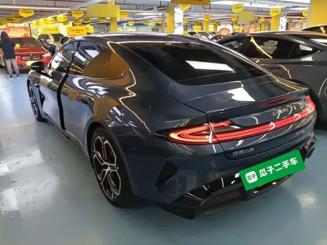 Xiaomi SU7 — Фото автомобиля 4