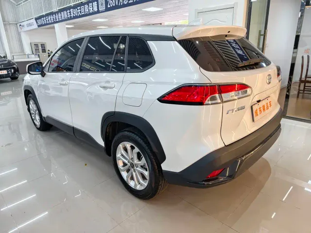 Toyota Frontlander — Фото автомобиля 4