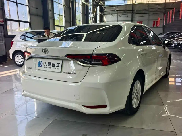 Toyota Corolla — Фото автомобиля 3