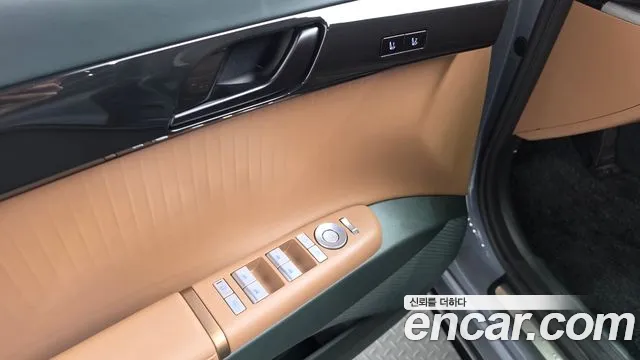 Hyundai Grandeur GN7 — Фото автомобиля 29