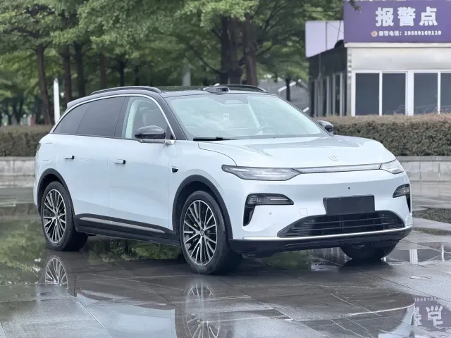 Leapmotor C11 — Фото автомобиля 3