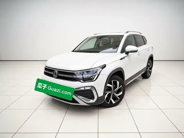 Фотография автомобиля — Volkswagen Tharu
