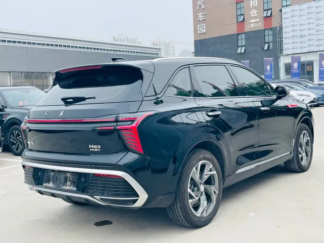 Hongqi HS3 PHEV — Фото автомобиля 15