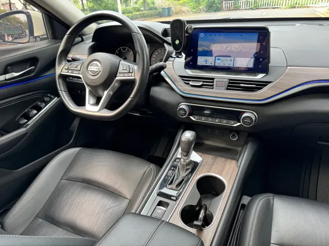 Nissan Teana — Фото автомобиля 12