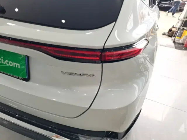 Toyota Venza — Фото автомобиля 7