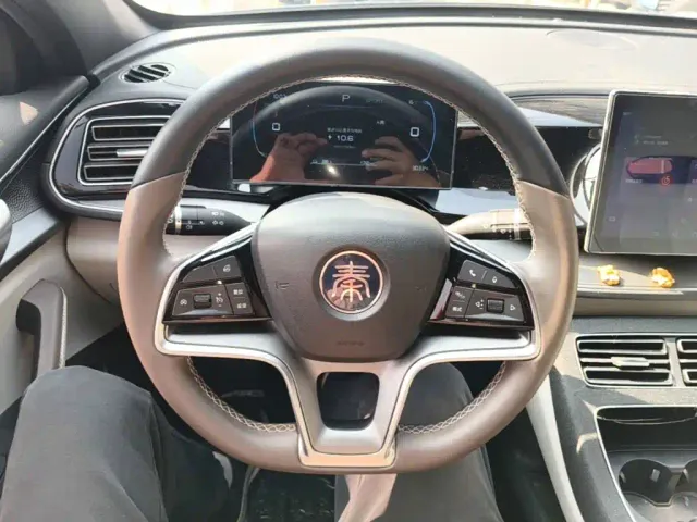 BYD Qin PLUS — Фото автомобиля 10