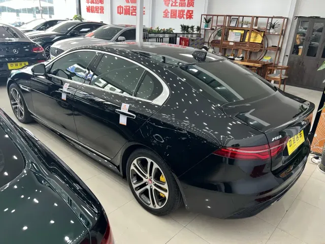 Jaguar XEL — Фото автомобиля 13