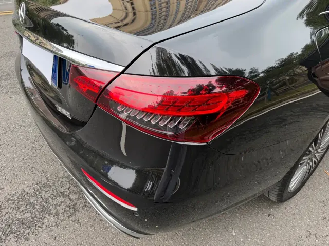 Mercedes-Benz E-Class — Фото автомобиля 18