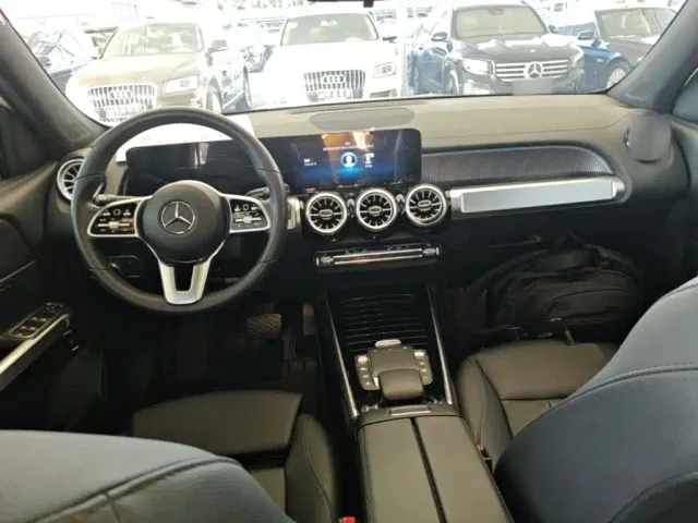 Mercedes-Benz GLB-Class — Фото автомобиля 9