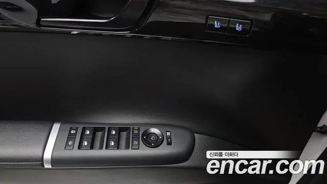 Hyundai Grandeur Grandeur (GN7) — Фото автомобиля 30