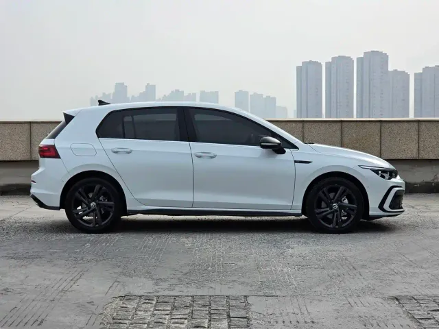 Volkswagen Golf 2021 280TSI DSG R-Line — Фото автомобиля 7