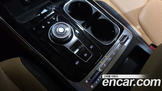 Kia Canival Carnival 4 поколение Дизель 9 мест Signature — Фото автомобиля 9