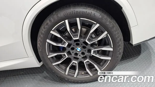 BMW X5 xDrive 40i M Sport — Фото автомобиля 20
