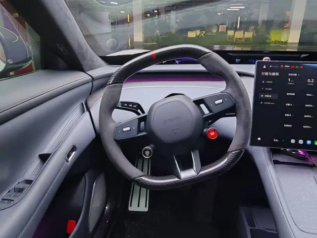 Xiaomi YU7 — Фото автомобиля 11