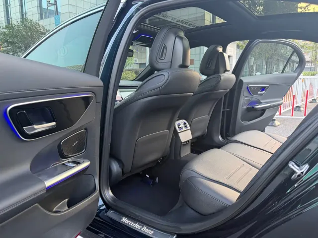 Mercedes-Benz C-Class — Фото автомобиля 11