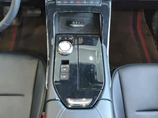 Haval H6 — Фото автомобиля 16