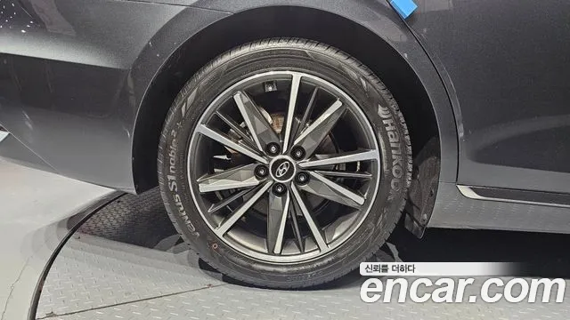 Hyundai Grandeur New — Фото автомобиля 5