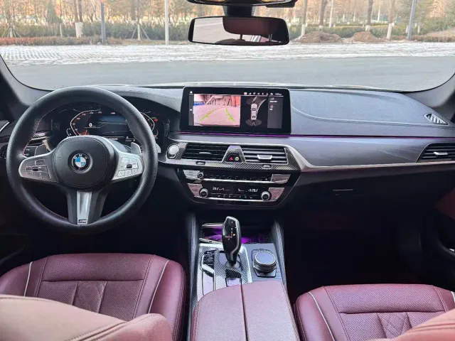 BMW 5 Series — Фото автомобиля 6